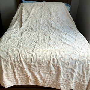 Embroidered medallion Queen Duvet Cover and Shams